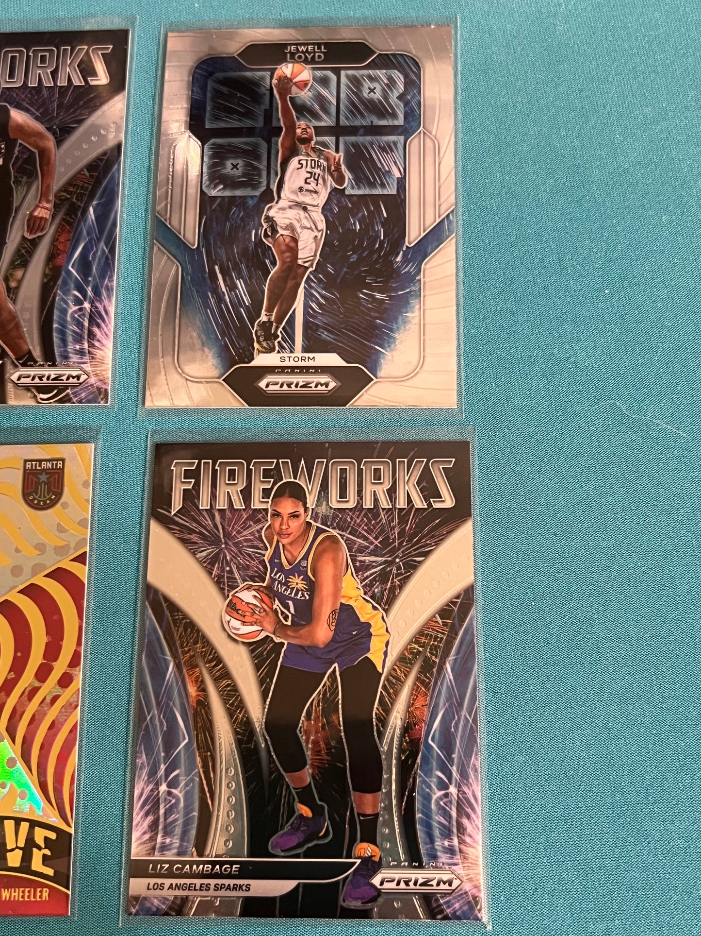 2021-22 Panini Prizm WNBA Parallel Card Lot (16) Inserts