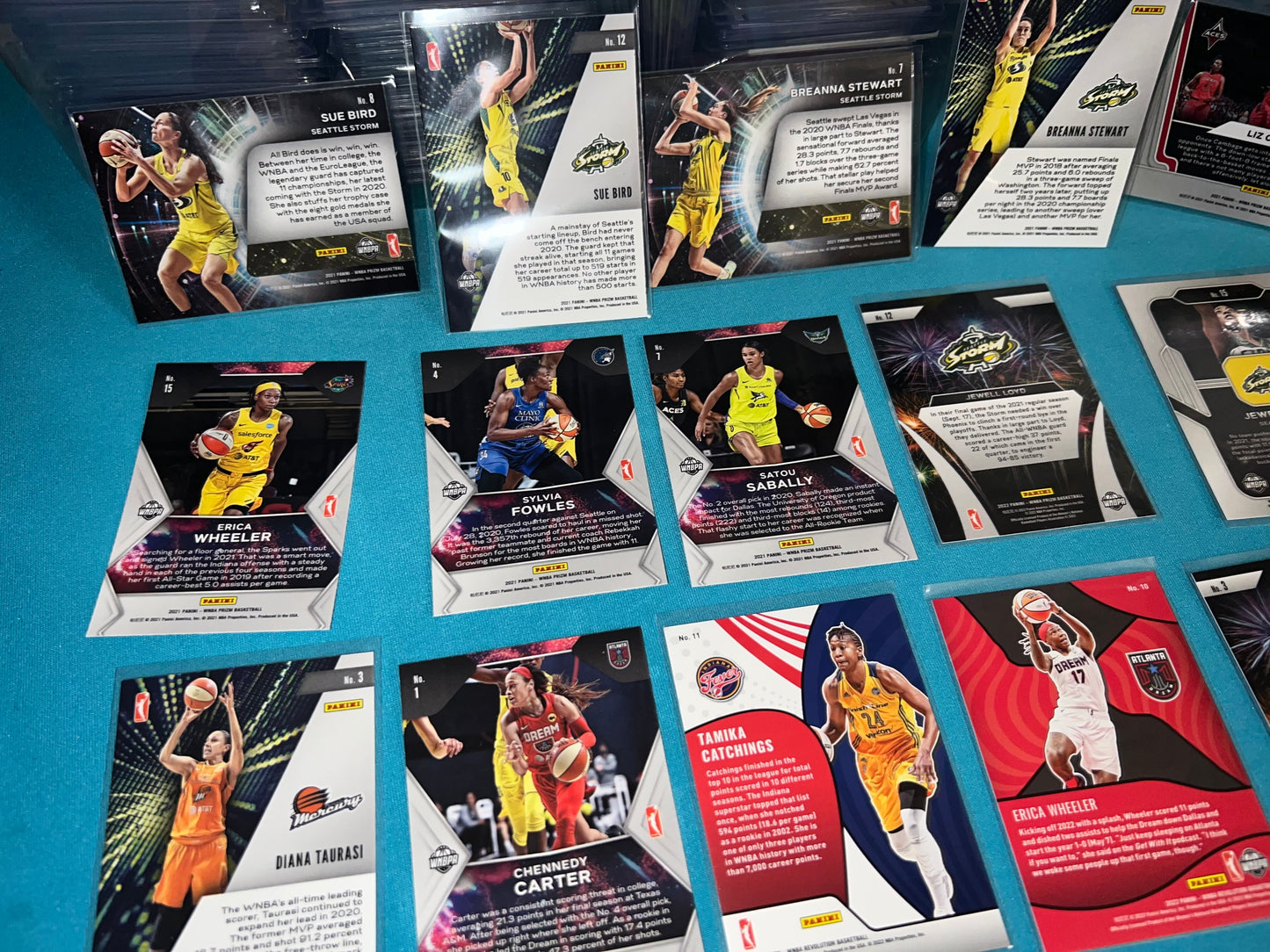 2021-22 Panini Prizm WNBA Parallel Card Lot (16) Inserts
