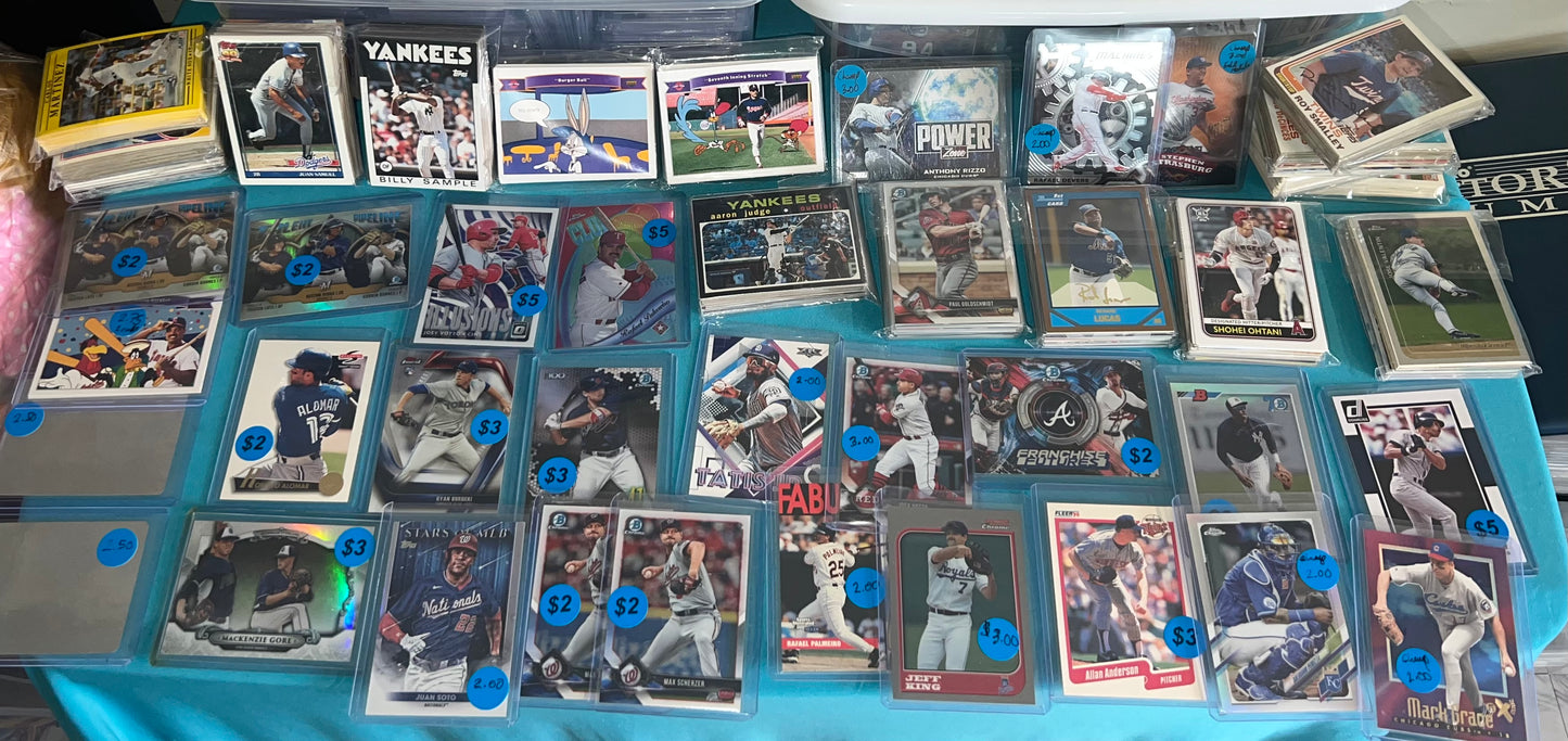 Baseball Card Lot Huge Collection 600 Plus MLB Modern to Vintage / Toploaders