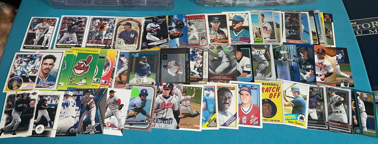 Baseball Card Lot Huge Collection 600 Plus MLB Modern to Vintage / Toploaders