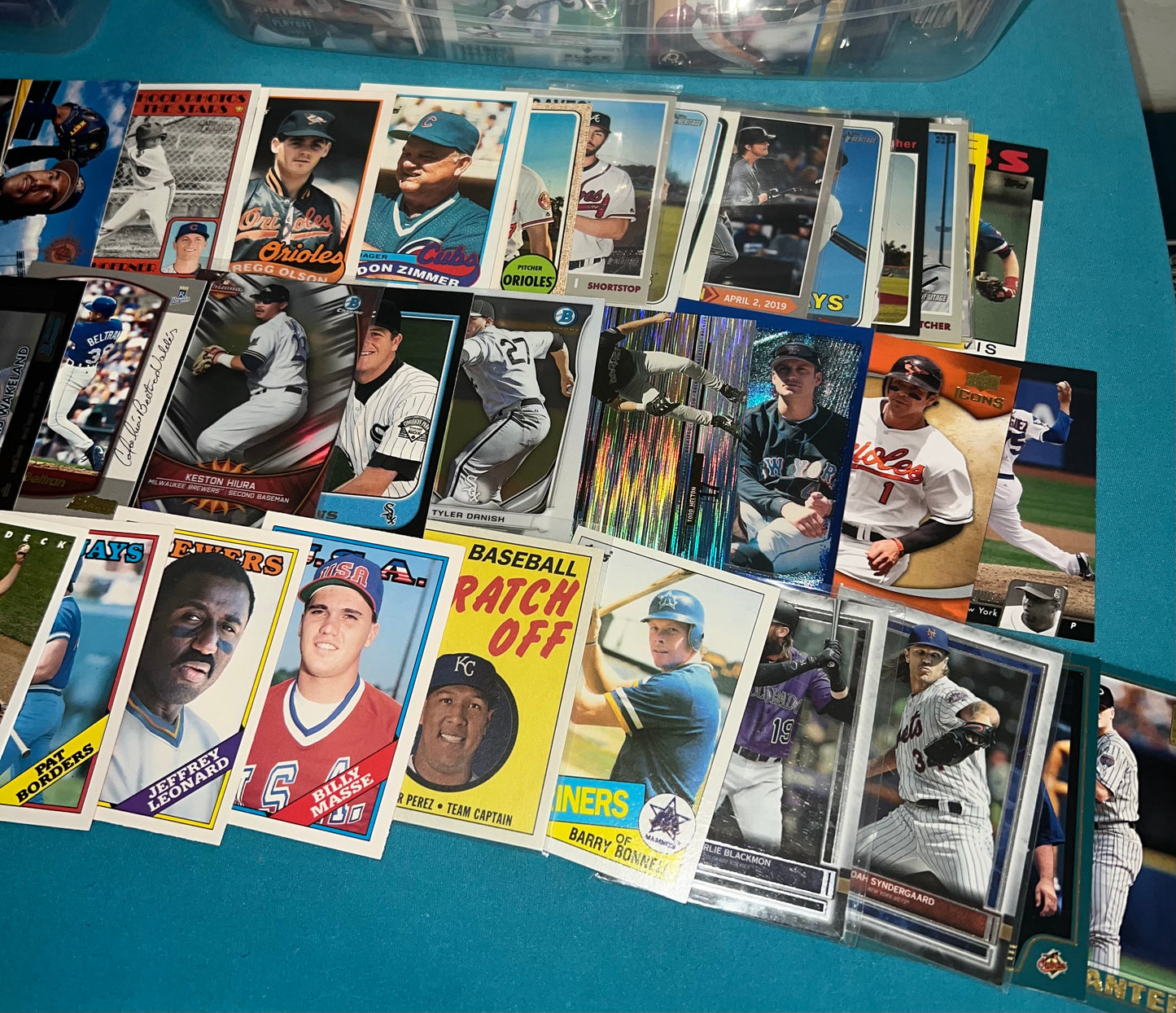 Baseball Card Lot Huge Collection 600 Plus MLB Modern to Vintage / Toploaders